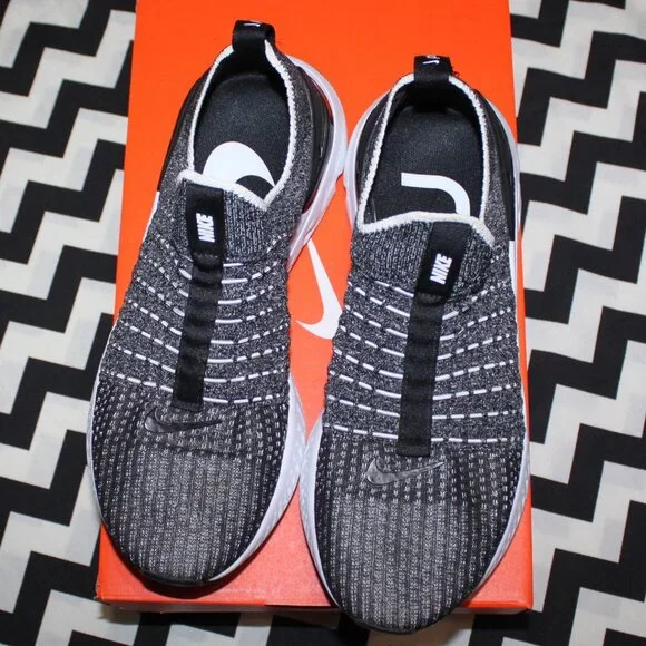 Nike React Phantom Run Flyknit 2 --- Men's Size 7 (Women's 8.5) - Picture 3 of 15